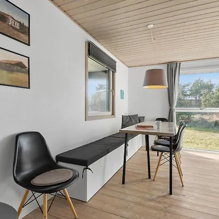 Nice Home In Blavand With Sauna *